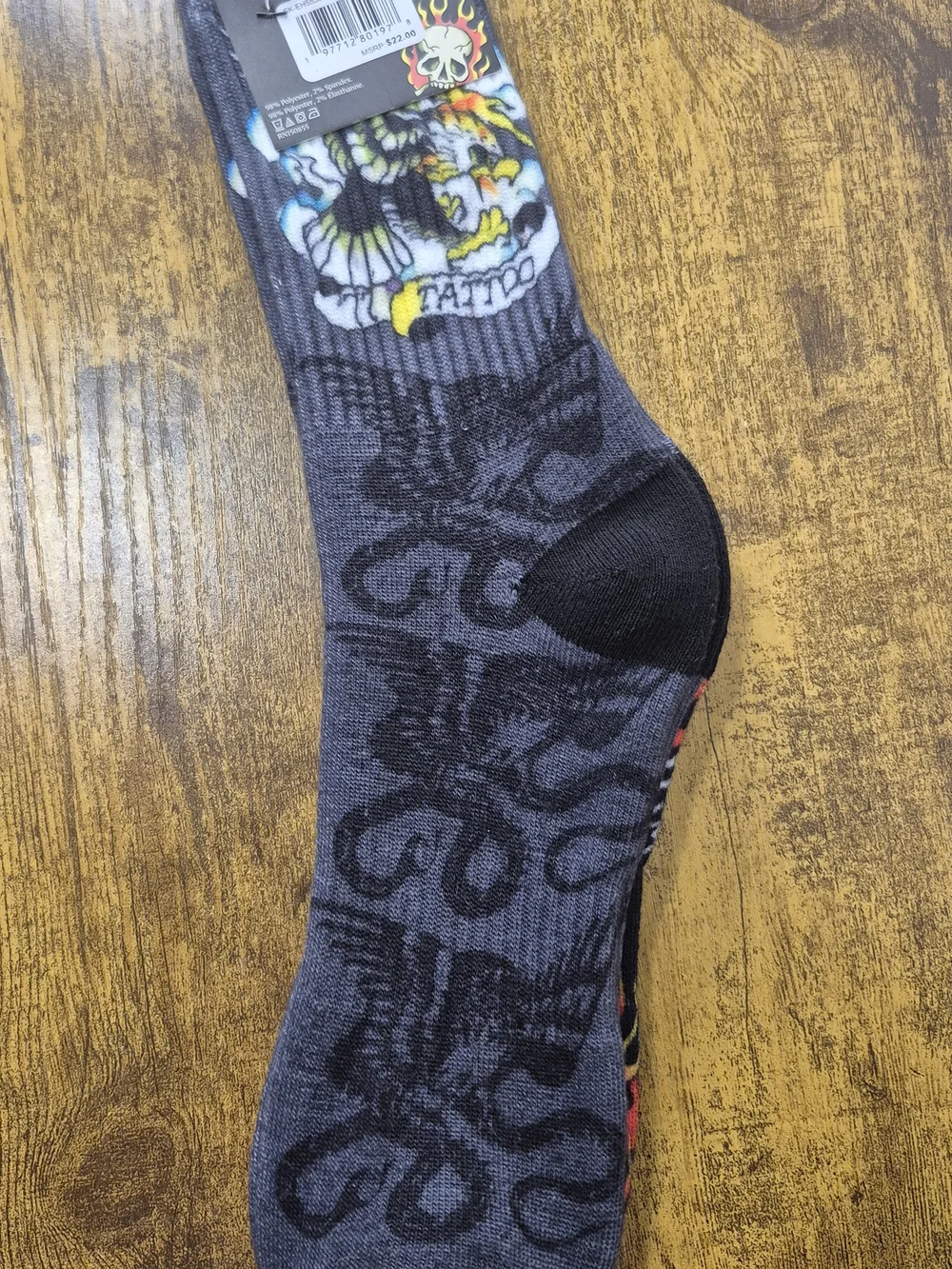 Ed Hardy Men’s Cushioned Crew Socks Tiger Flame 2-Pair Pack NWT